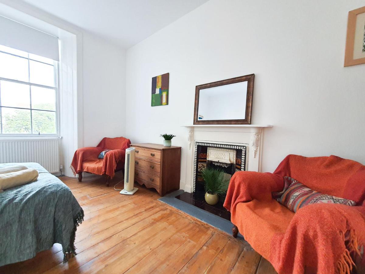 Edinburgh Charming Old Town Apartment מראה חיצוני תמונה