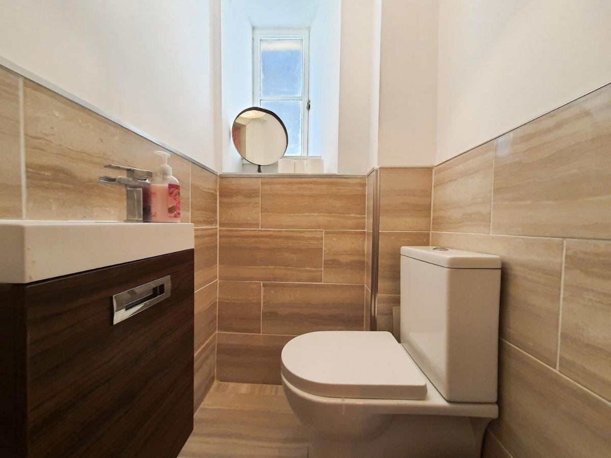 Edinburgh Charming Old Town Apartment מראה חיצוני תמונה