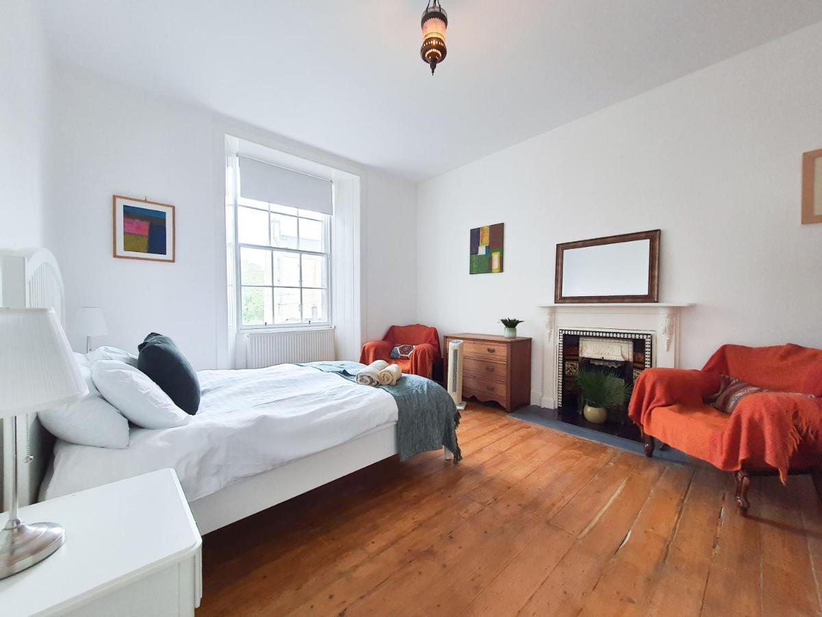 Edinburgh Charming Old Town Apartment מראה חיצוני תמונה